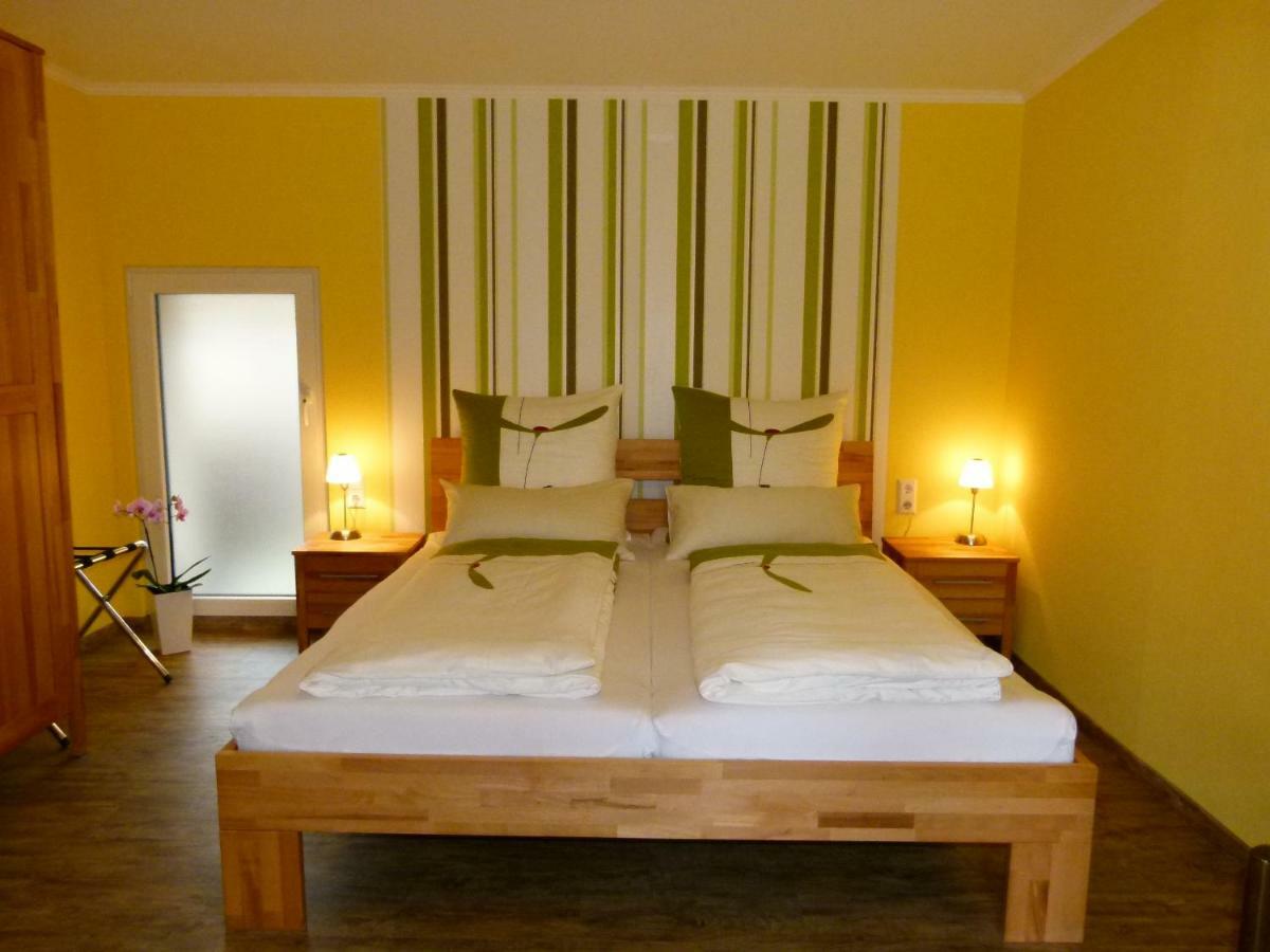 Gaestehaus Spatzennest Maikammer Extérieur photo